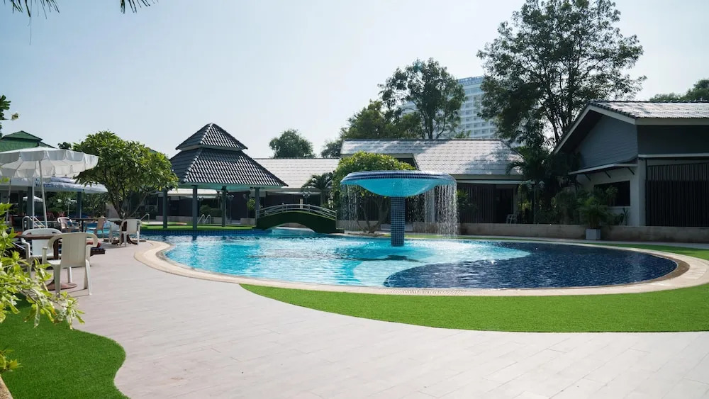 Beachfront Hotel, a high level of experience!