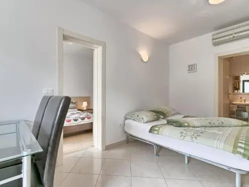 Apartment Villa Alpa-4 by Interhome