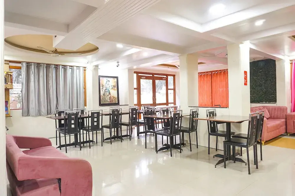 Fabhotel Shree Swami