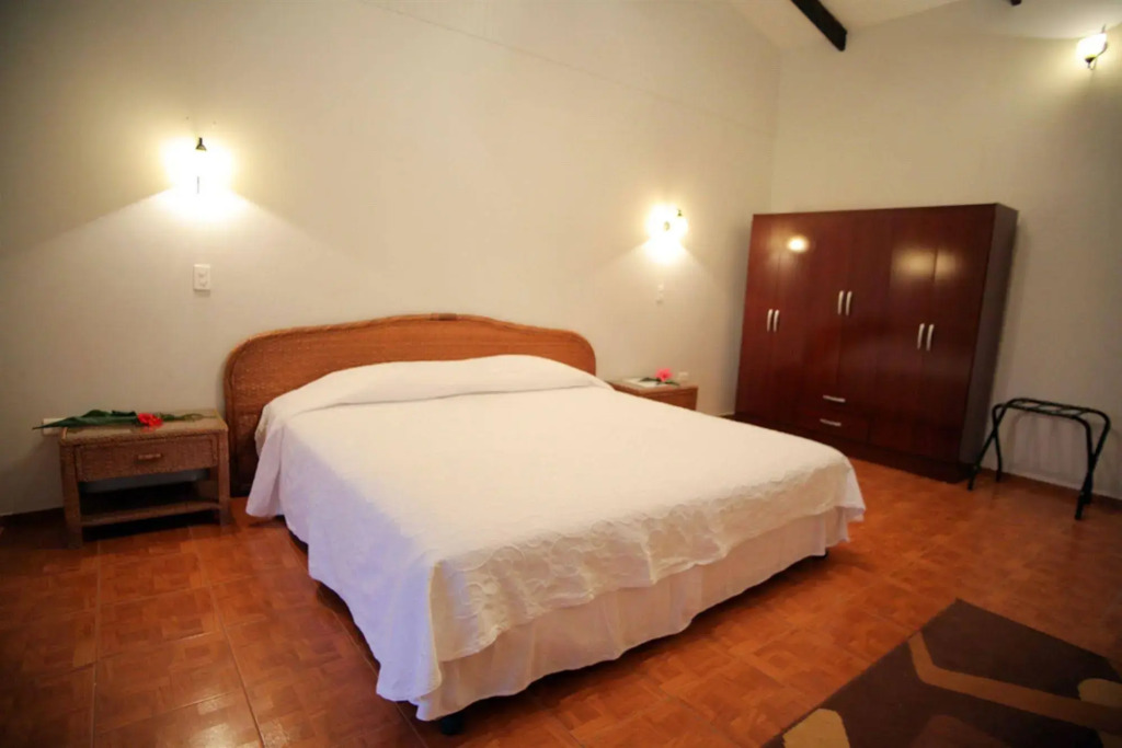 Tupa Hotel