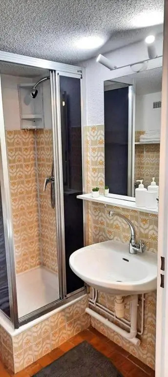 Nice 35m With Garden And Wifi Near The Beach
