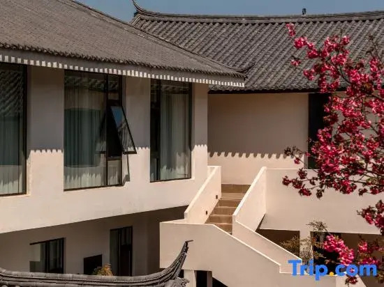Cangmi Muye Designer Resort Manor (Lijiang Ancient City Branch)