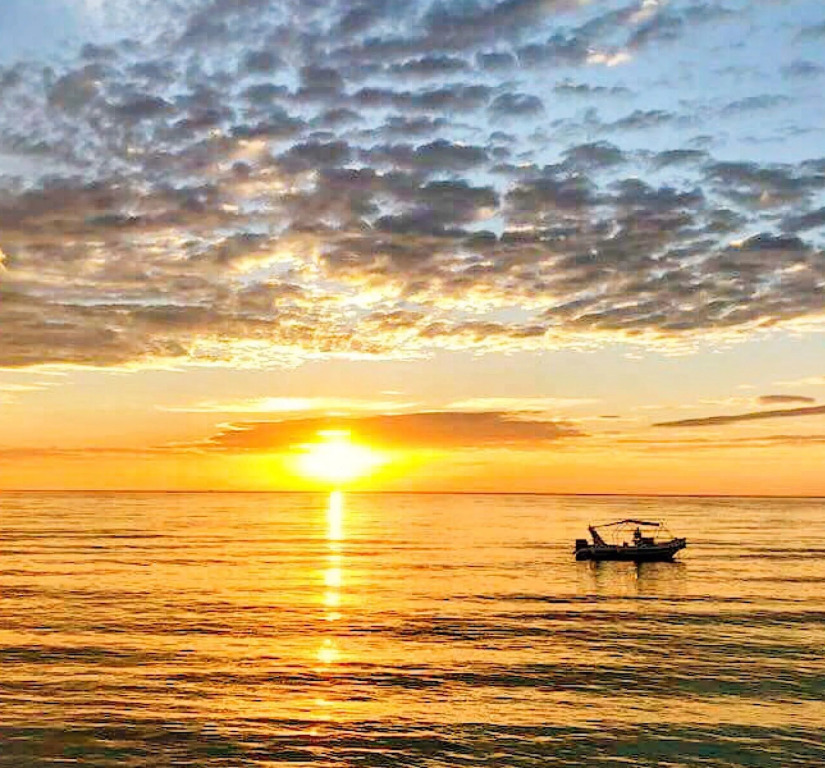 The Cliff Hostel, MPay Bay