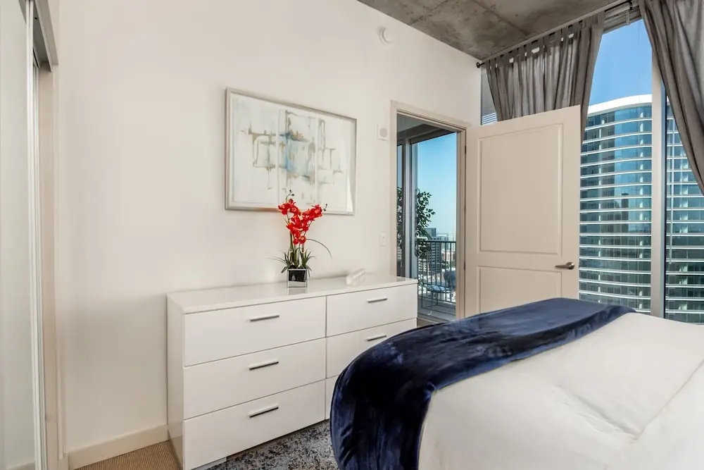 CHIC COLLECTION by NOHOTEL on 6th Street