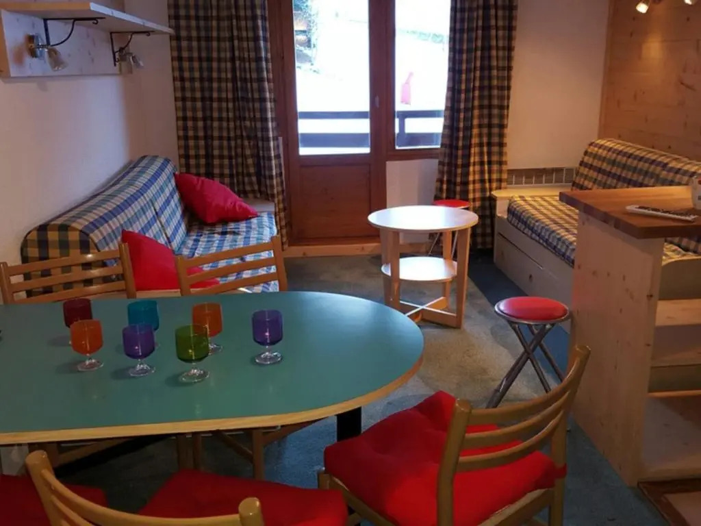 Appartement La Tania, 2 pièces, 5 personnes - FR-1-513-7