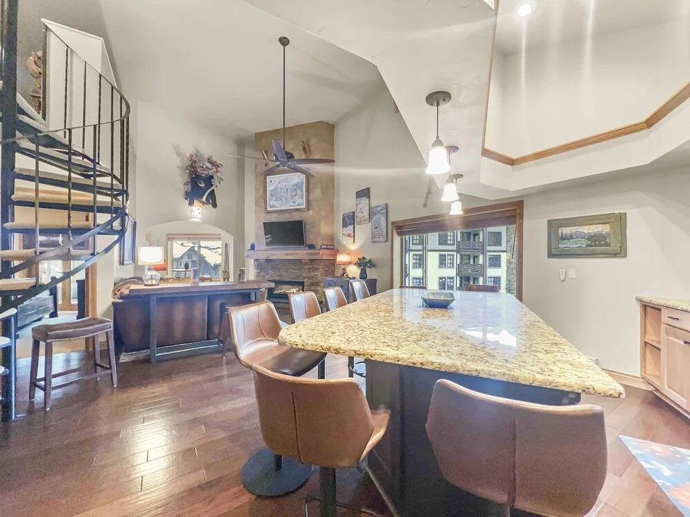 Be410 Bridge End Pet Friendly 3 Bedroom Condo by RedAwning