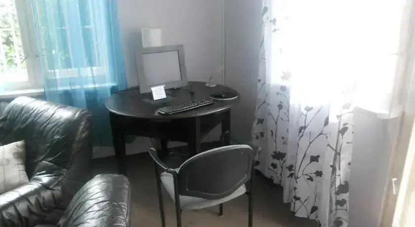 100Ten Hostel