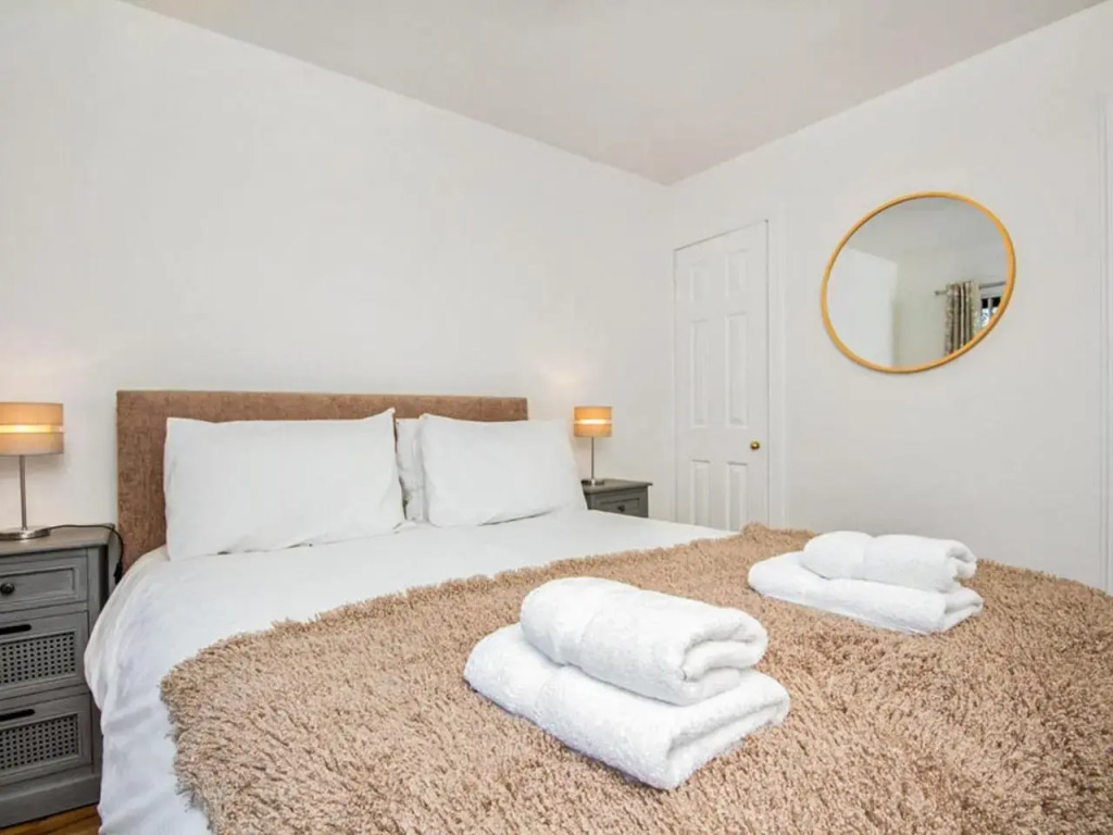 Flat 1, 69 Macewen Drive