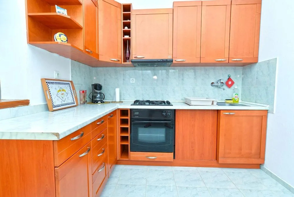 Apartment 623