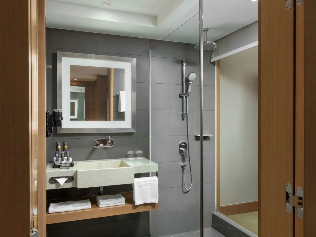 Novotel Yangon Max