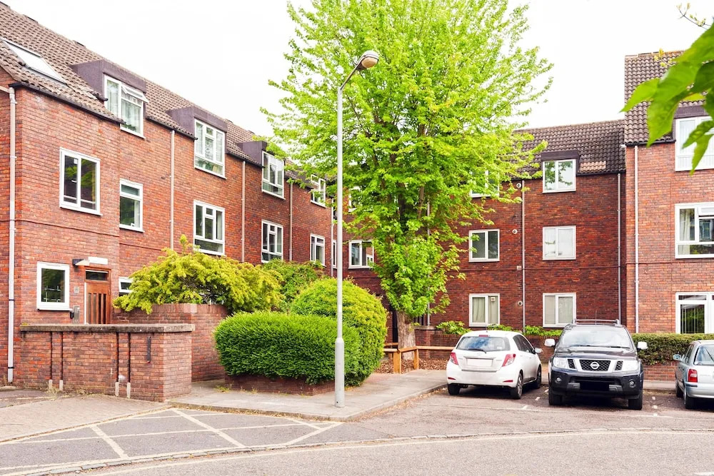 The Fawcett Close Hideaway - FR1