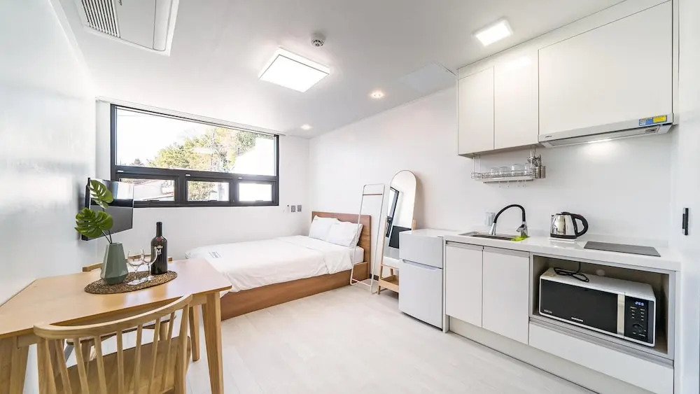 Yeosu Nangmanstay pension