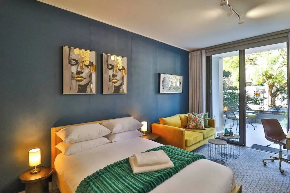 Chic Rosebank Studio, Walk to Mall &gautrain