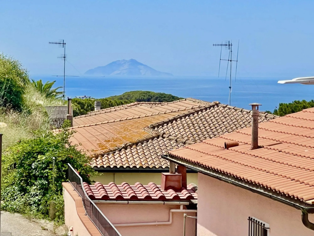 Panoramic views House, elegant and spacious, near to the Capoliveri center.-SOPRANA