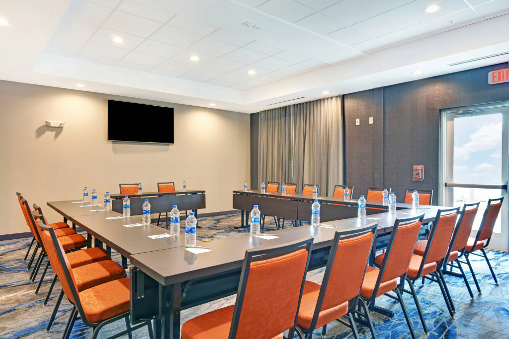 Fairfield Inn & Suites by Marriott Houston NASA/Webster
