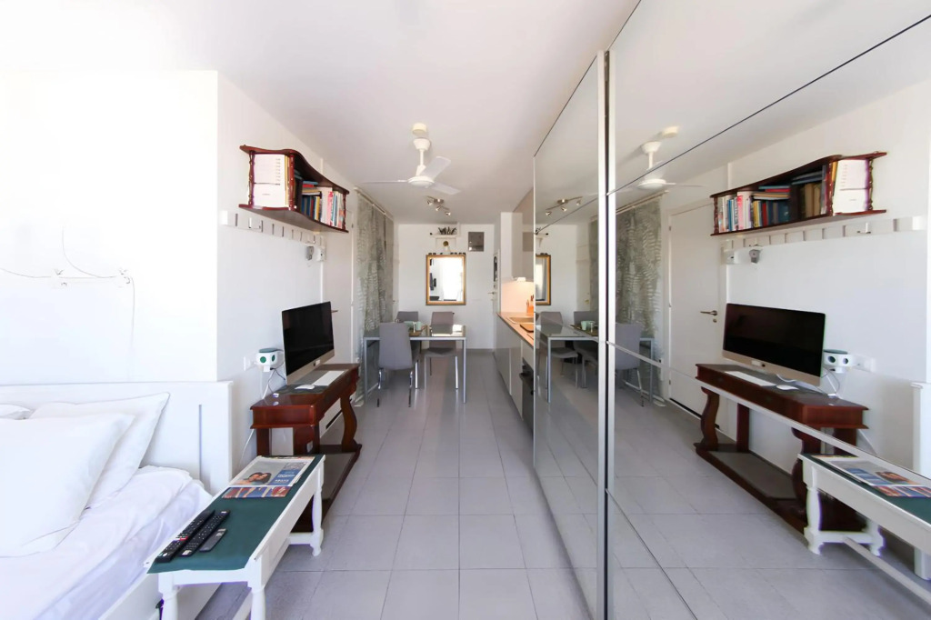 Studio Home for Beach Holiday