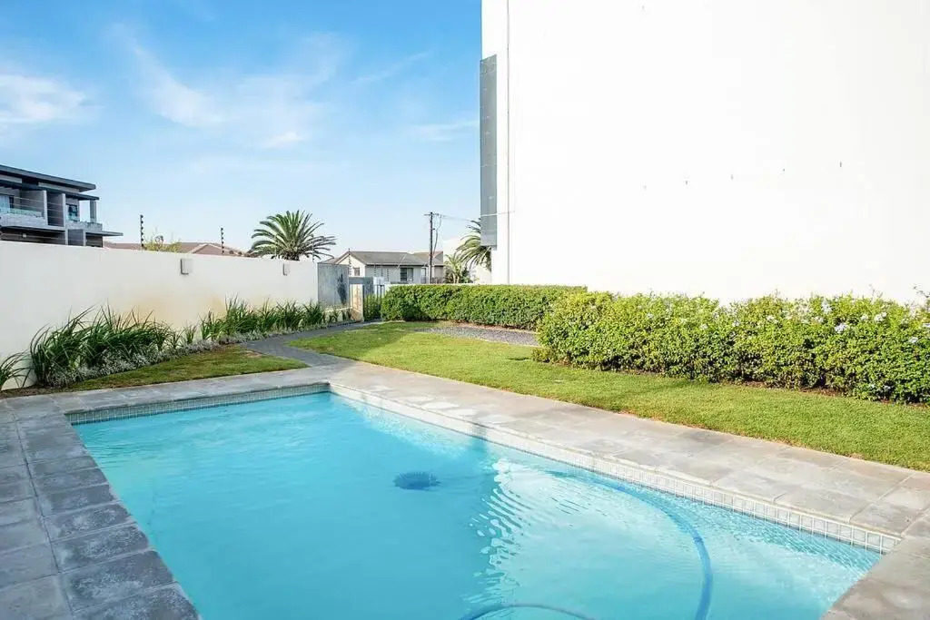 Beachfront 2 bedroom with swimming pool, Blouberg
