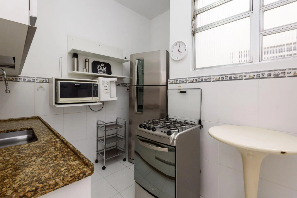 2qtos A 300m Da Praia De Ipanema | Re 540/806