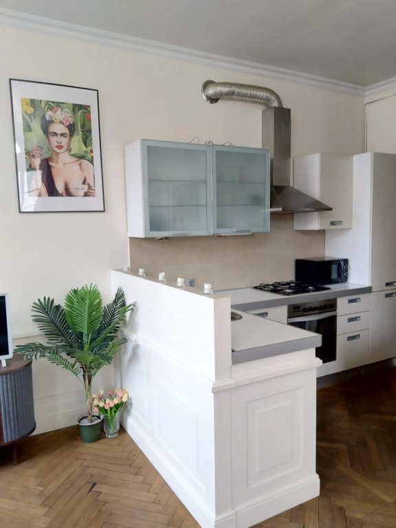 Apartment Castle Square z widokiem na Plac Zamkowy i Zamek Królewski