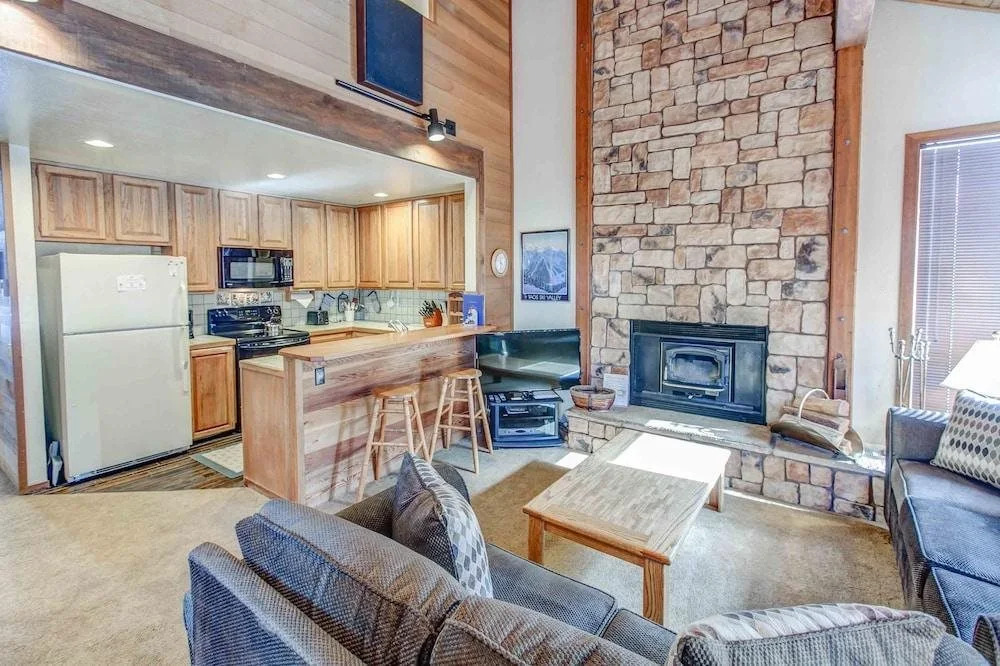 Canyon Ski & Racquet Club 12