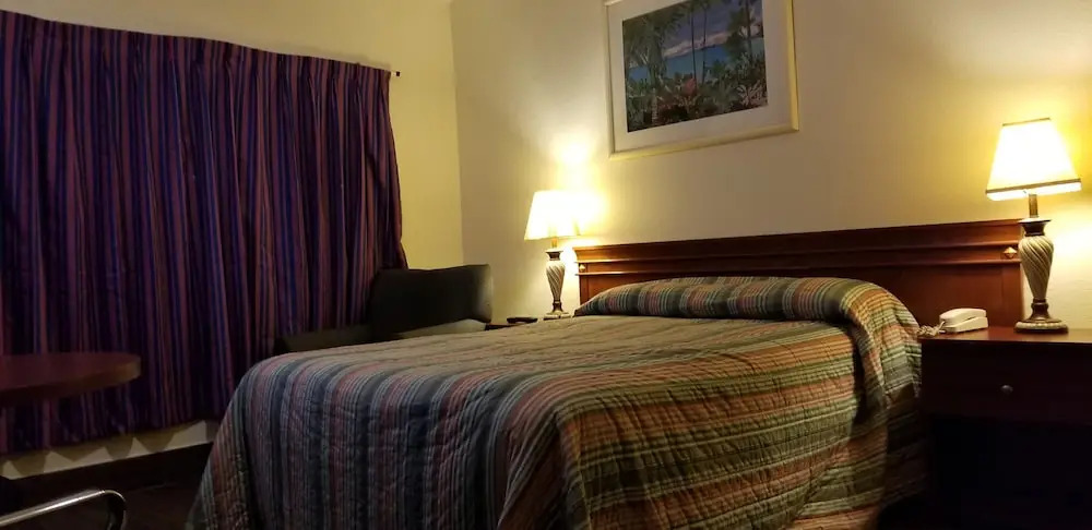 Deluxe Inn Motel - Homestead