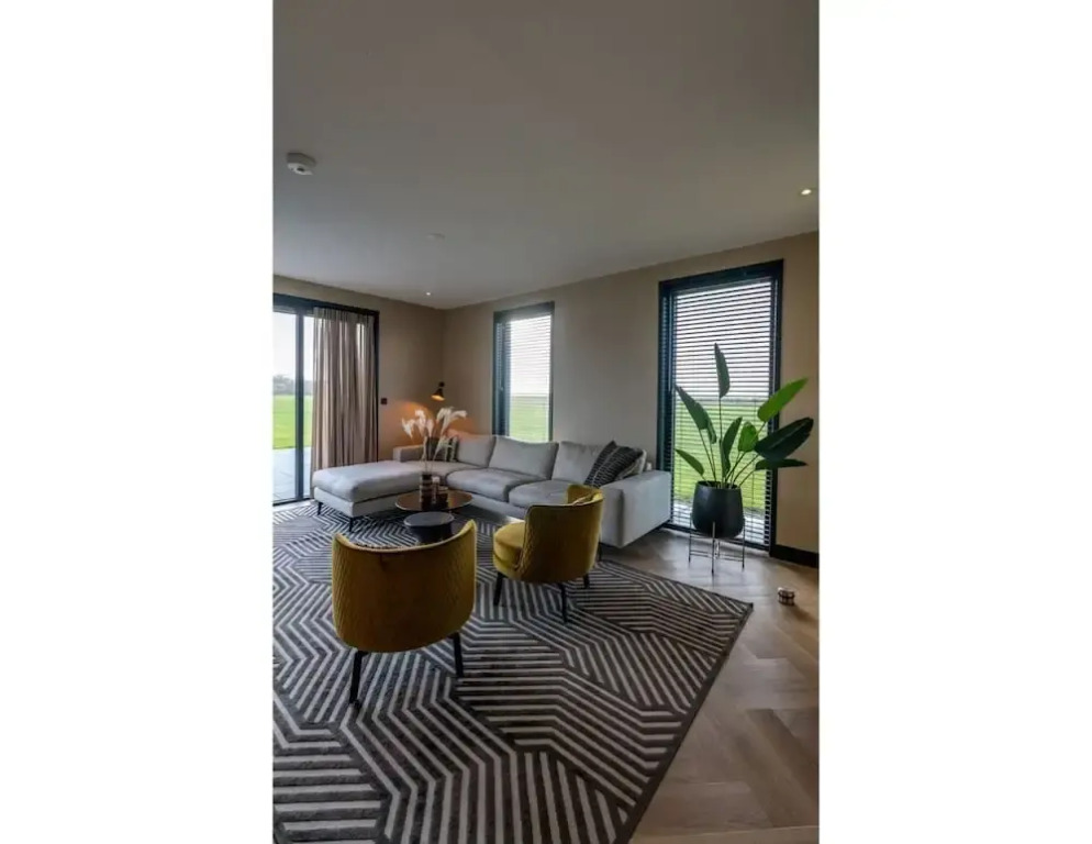 Modern villa in De Cocksdorp near the beach