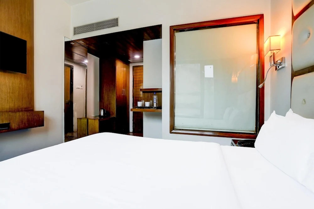 Stylish & Modern Stays at Palette River Front