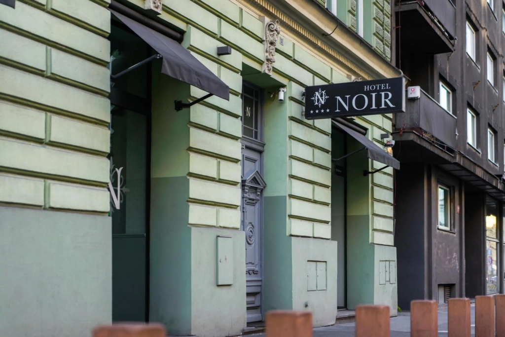 Отель Noir