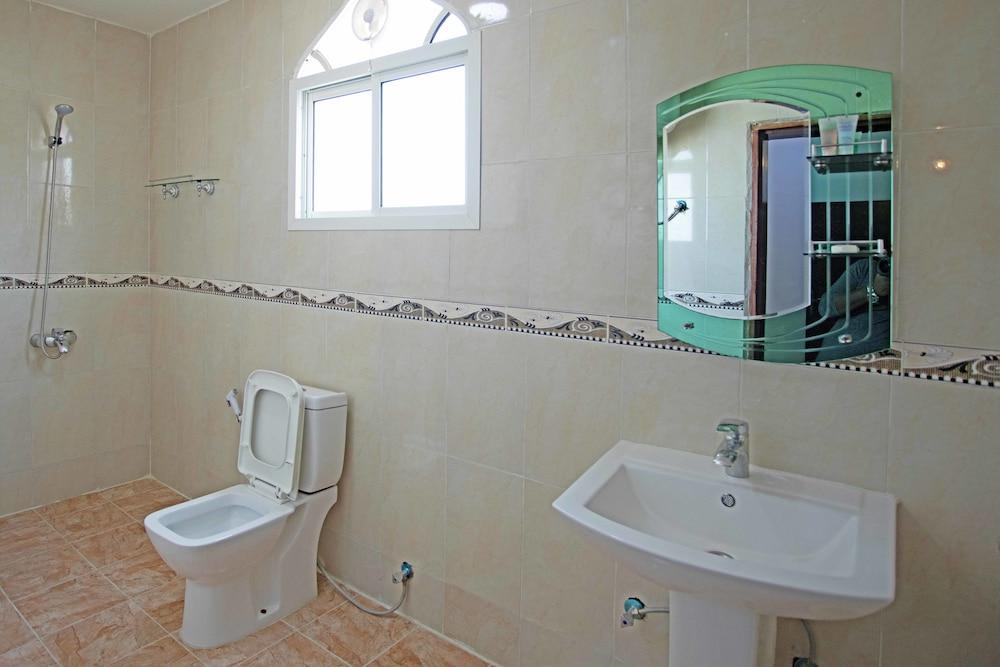 Star Emirates Furnished Apartments 2