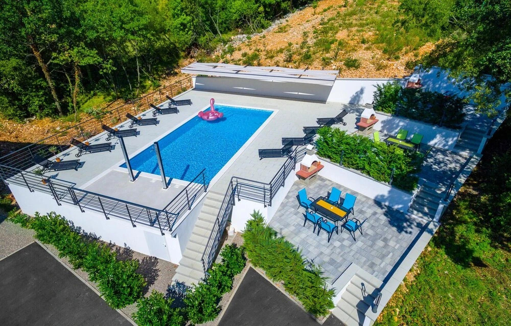 Stunning Apartment in Kostrena With 3 Bedrooms, Wifi and Outdoor Swimming Pool