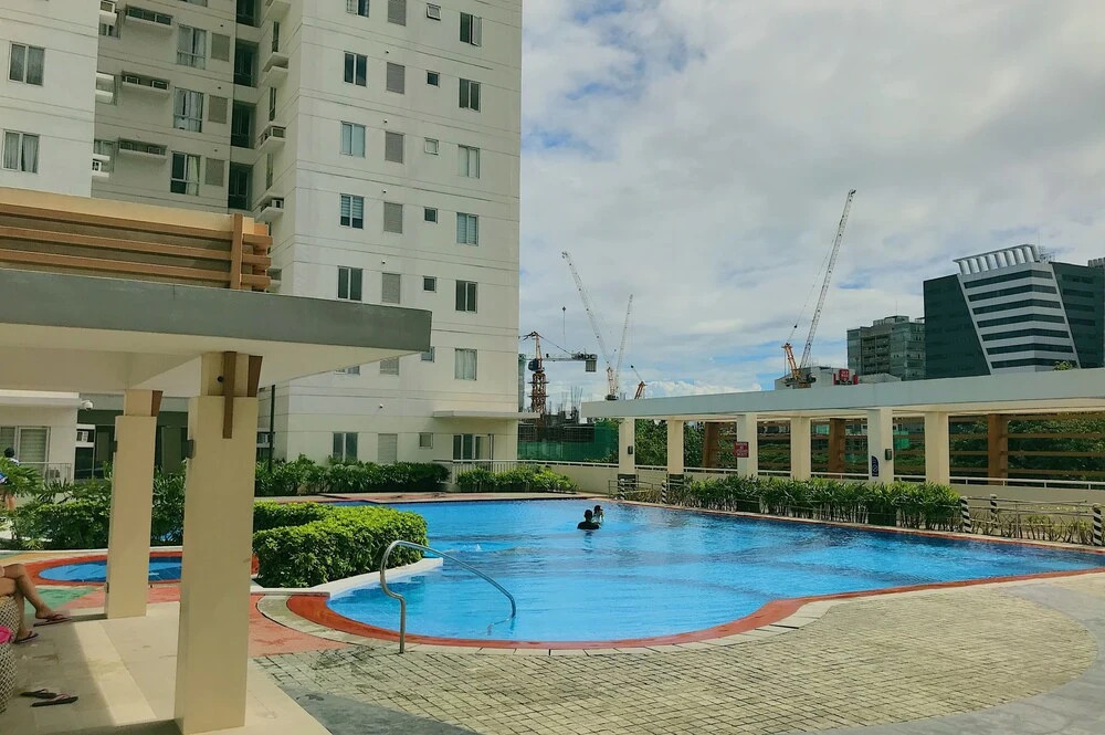 Cebu Avida Tower by P and J