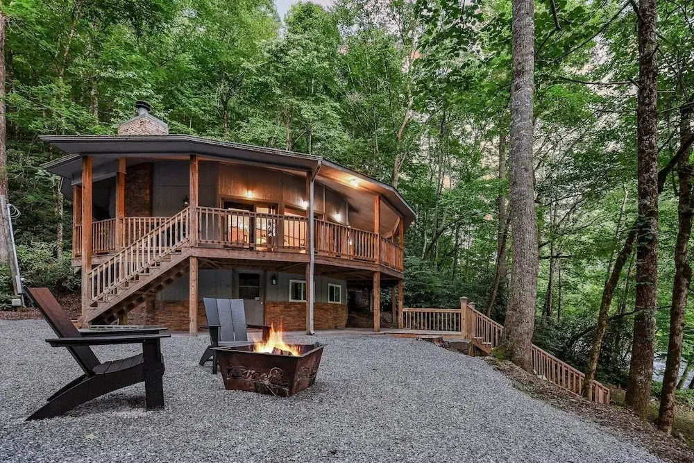 Dream Catcher 1 Bedroom Home by RedAwning