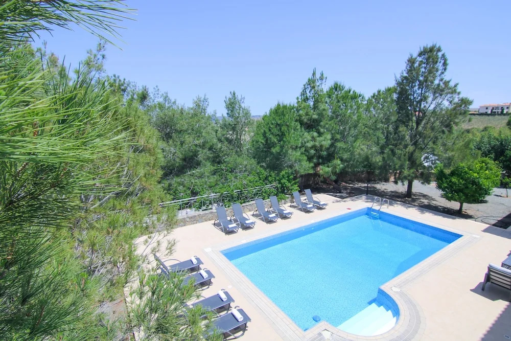 Phaedrus Living Luxury Villa Kathikas