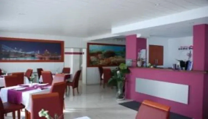 M-A-S-Hotel