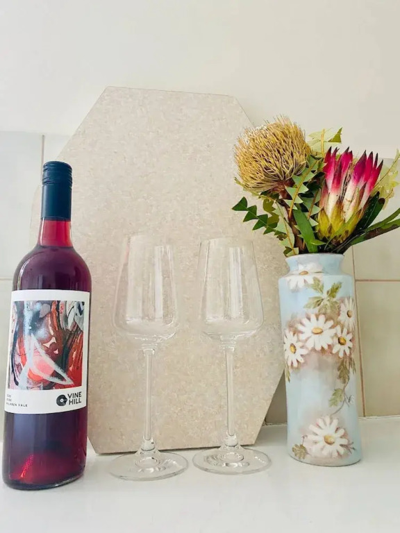 Unwind Retro-vibe Pet Friendly