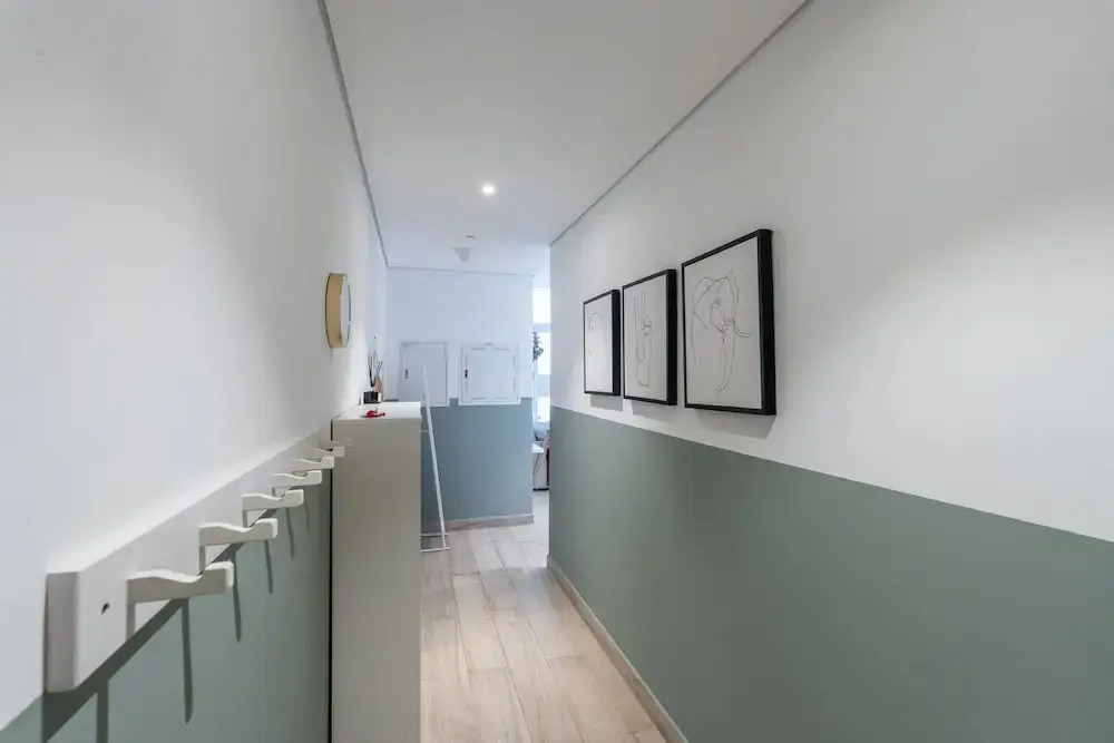 Modern 1-bed With Partial Sea Marina View