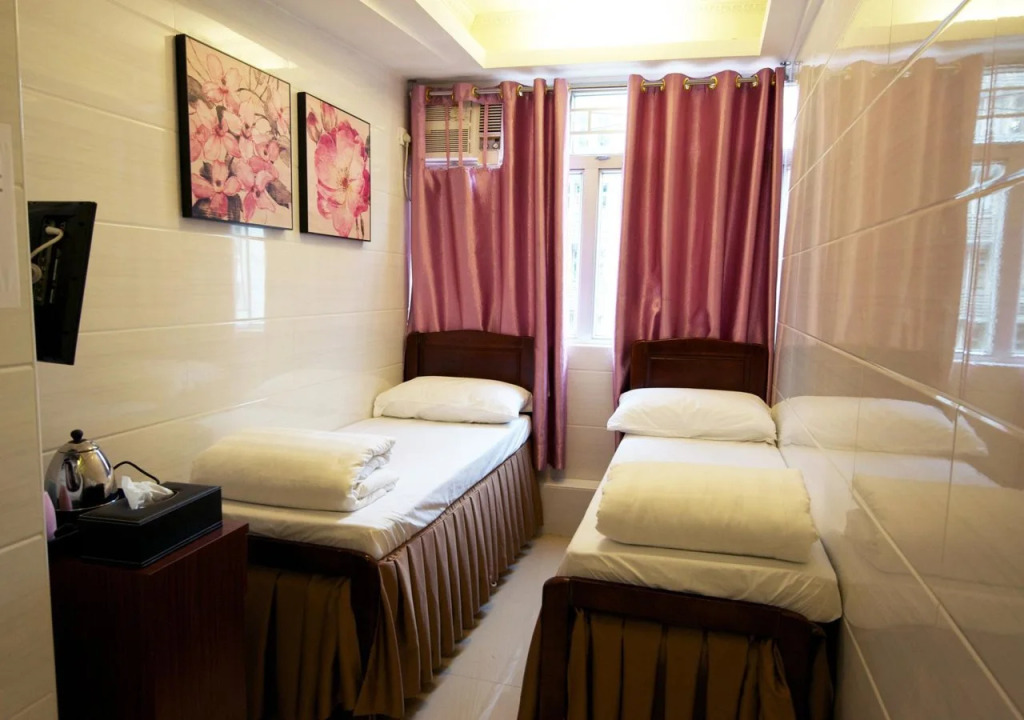 Ginza Hotel