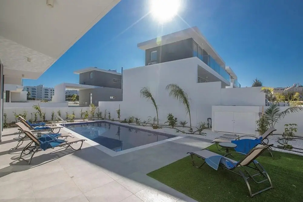 Villa Nina AQ Ol18