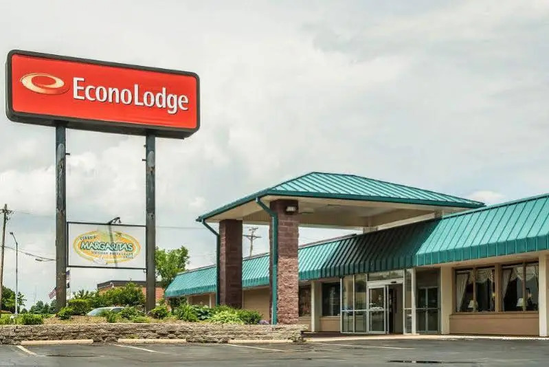 Sunset Lodge