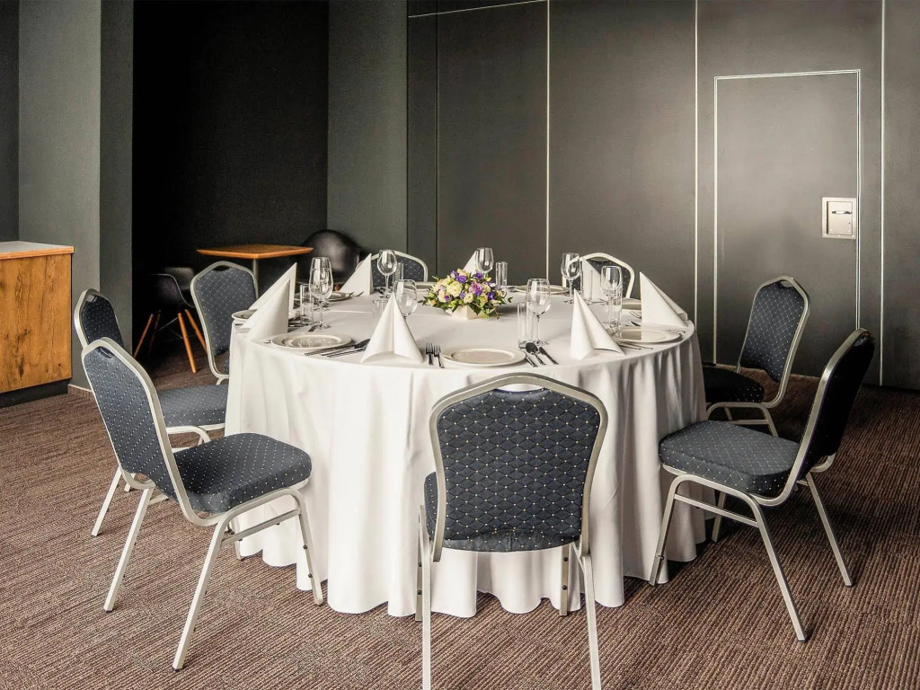 Ibis Poznan Polnoc
