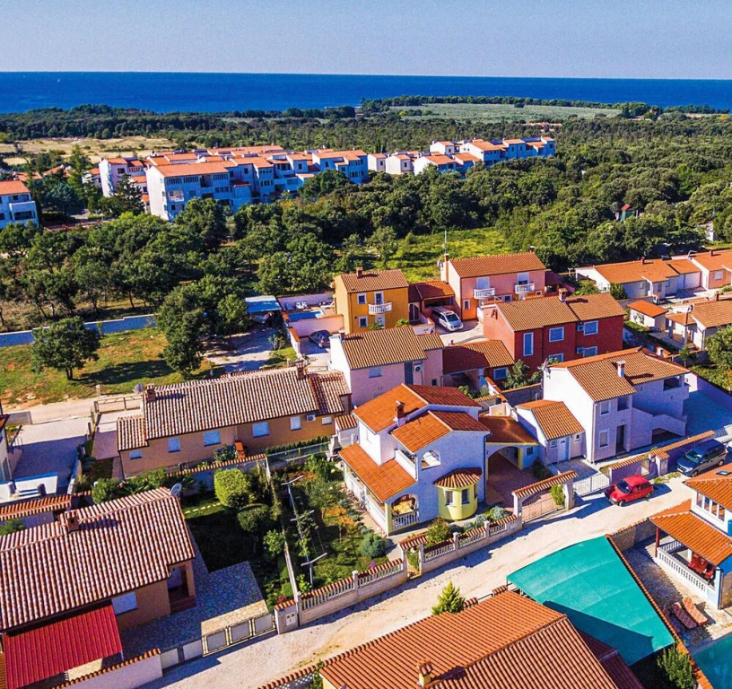 Stunning Home in Vodnjan With Wifi and 6 Bedrooms