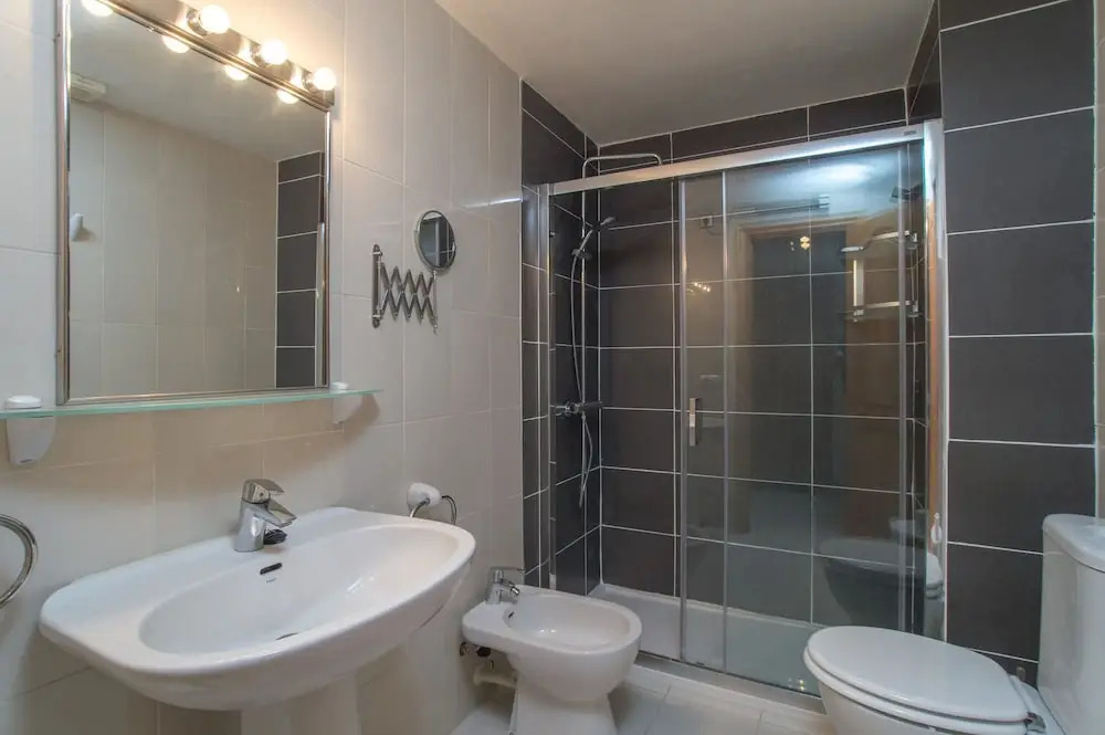 AQ-4 CALELLA DE PALAFRUGELL 4 PAX