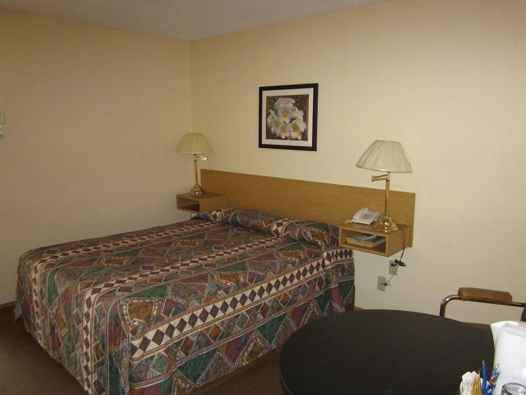 Y-5 Motel