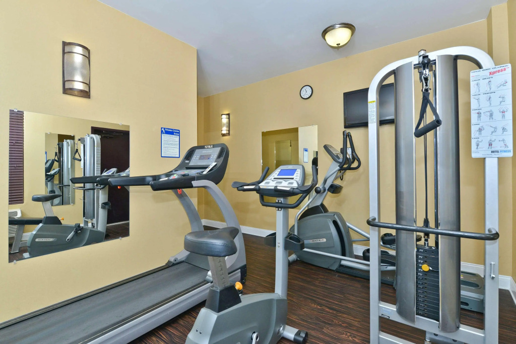 Aiden by Best Western Newark Airport