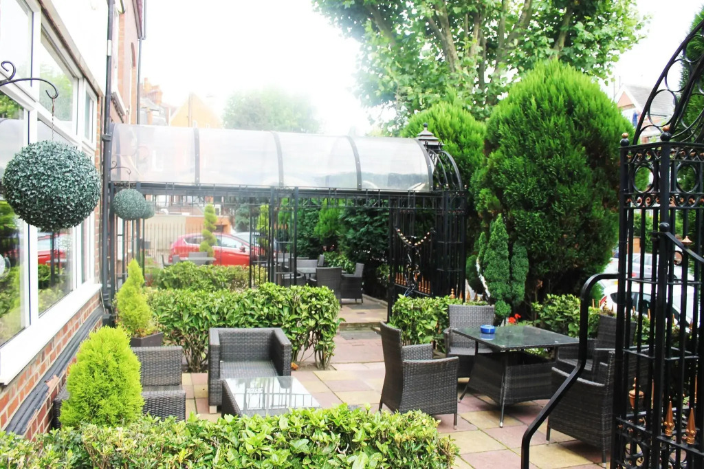 Roseview Alexandra Palace Hotel