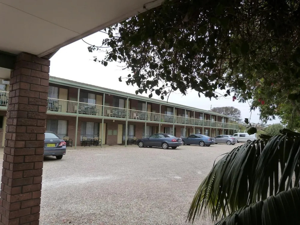 Wintersun Motel