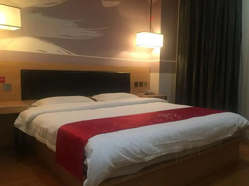 Thank Inn Hotel Jiangxi Nanchang Honggutan New District Changjiang Road Metro Station