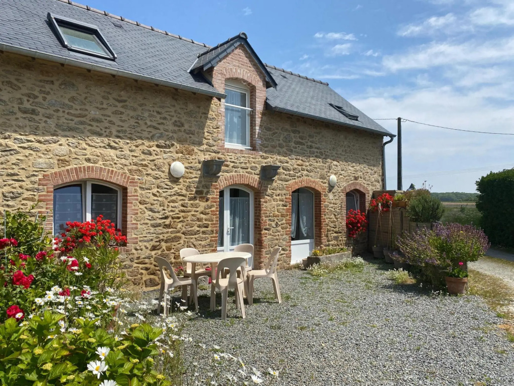 Semi-detached House, St. Meloir-des-ondes
