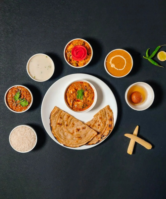 OYO 12229 Hotel Sarvagya