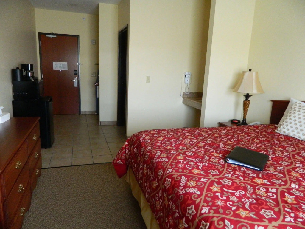 The Edgewood Hotel and Suites